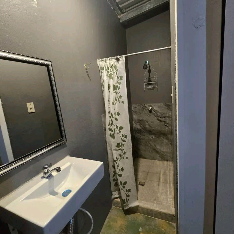 780